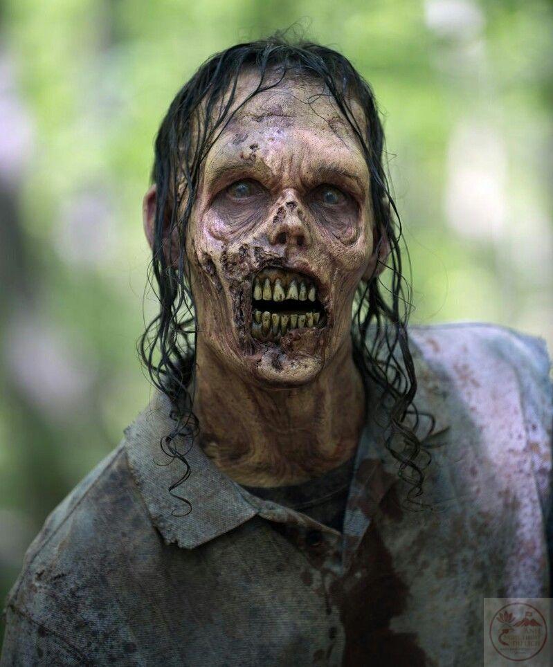 Một bức tranh zombie ám ảnh khiến người xem liên tưởng đến khung cảnh tận thế