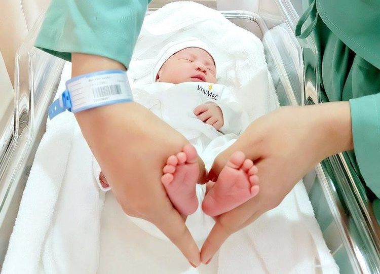 Vinmec mang đến trải nghiệm da kề da sau sinh một cách trọn vẹn