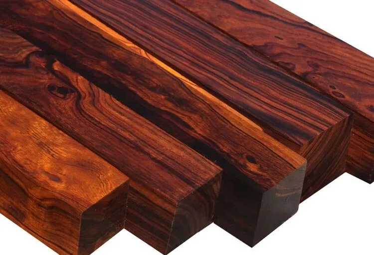 Gỗ lim là loại gỗ quý hiếm được người Việt sử dụng từ xa xưa