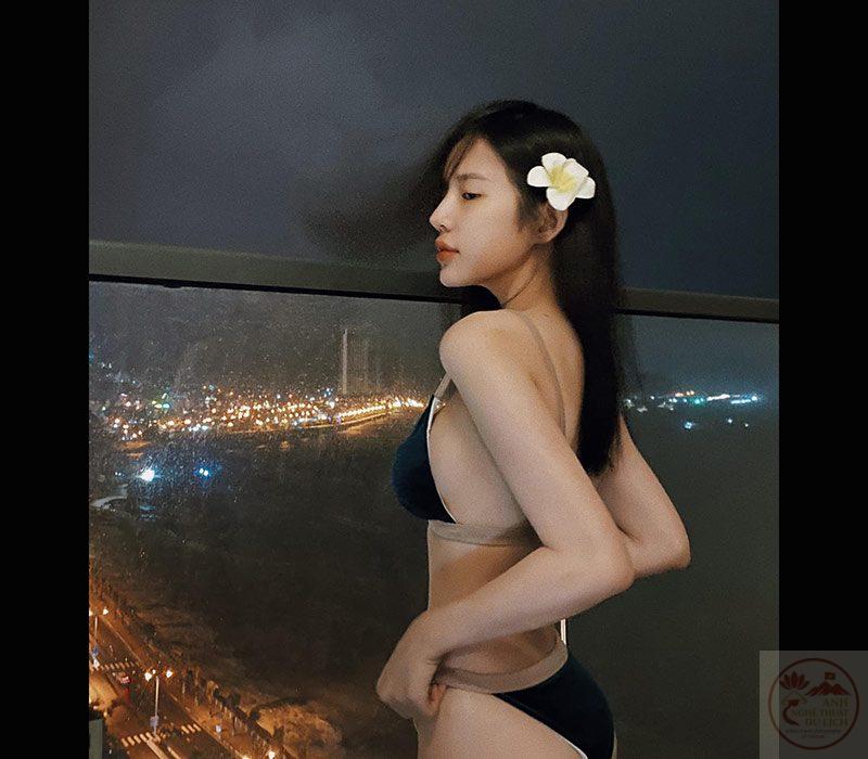 Loạt ảnh Lyly bikini sexy gây sốt – Body cực phẩm cùng style đầy tự tin