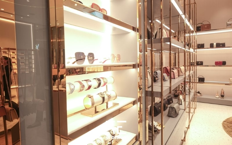 thi-cong-shop-lyn-6