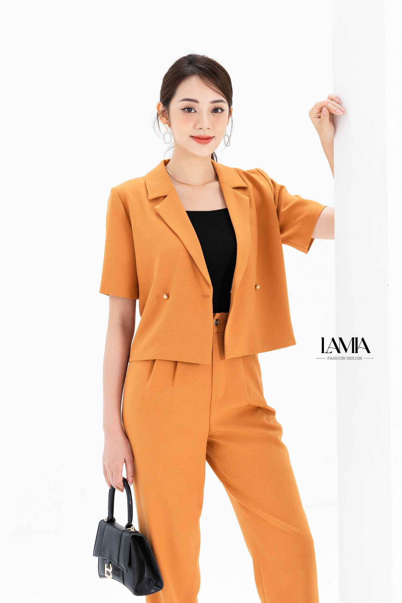 set-vest-croptop-phoi-quan-baggy-luxe014 5