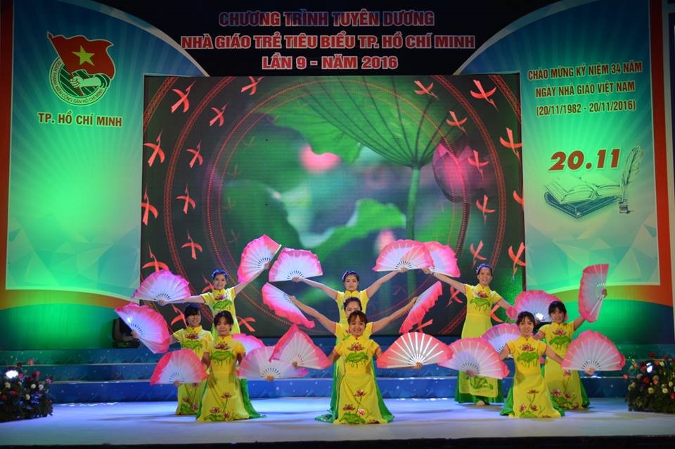 GIÁO VIÊN TRƯỜNG CAO ĐẲNG CẢNH SÁT NHÂN DÂN II  VINH DỰ NHẬN GIẢI THƯỞNG TẠI LỄ TUYÊN DƯƠNG  “ NHÀ GIÁO TRẺ TIÊU BIỂU TP.HỒ CHÍ MINH NĂM 2016”