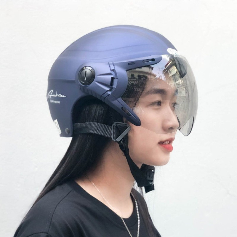 Mũ bảo hiểm cá tính từ thương hiệu GRS