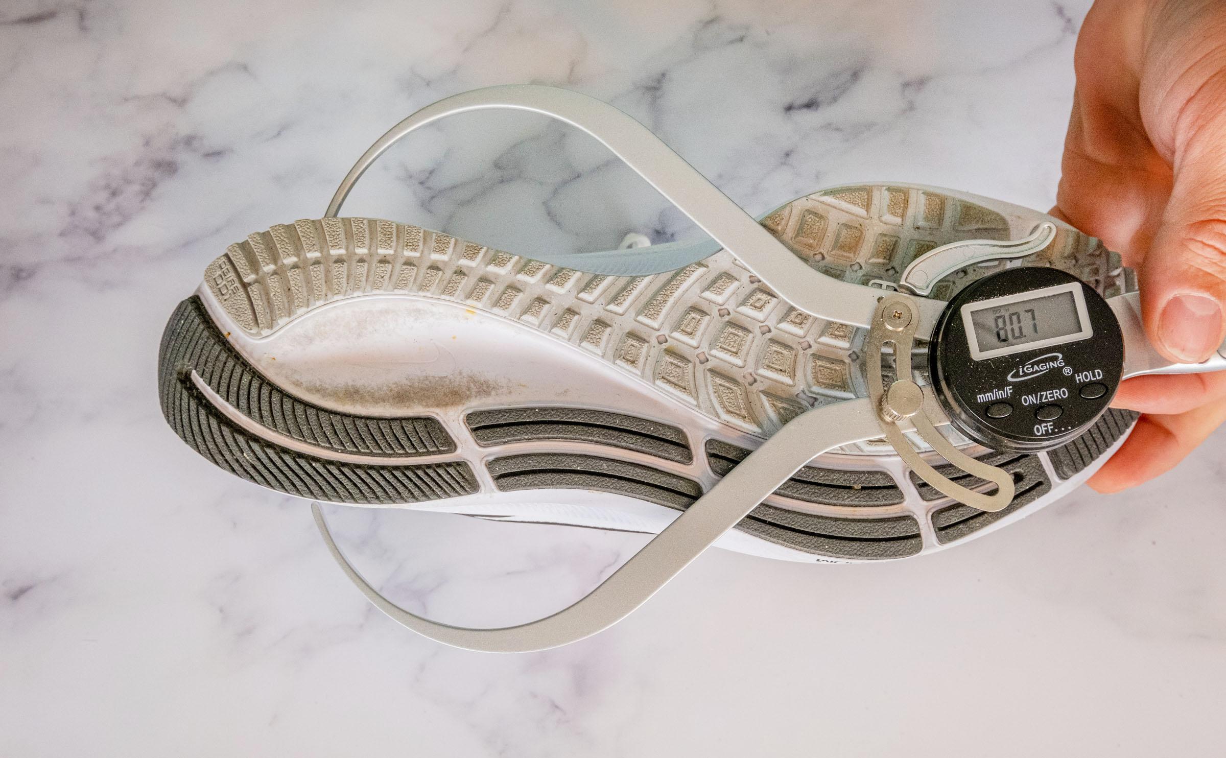 Laces on Pegasus 38