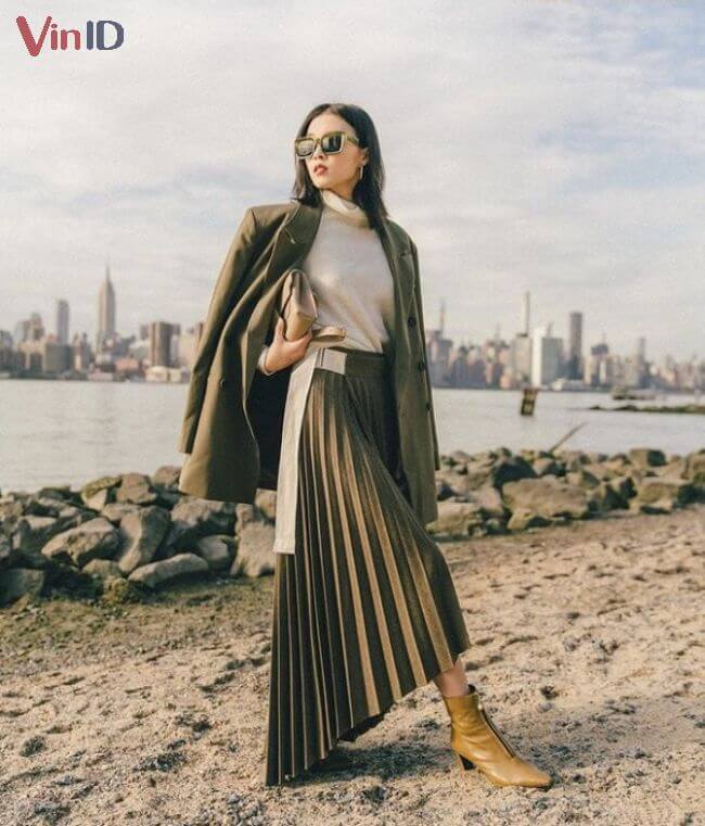 Chân váy dập ly mix áo blazer