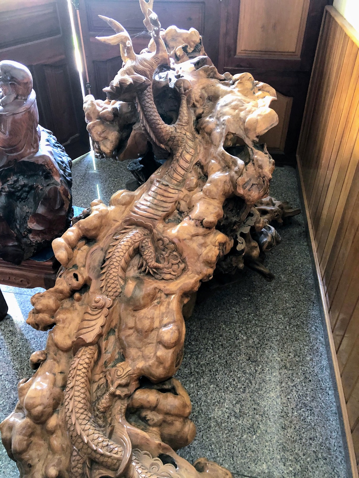 Âu Cơ the Fairy Princess The Dragon Lord Lac long Quân and water culture