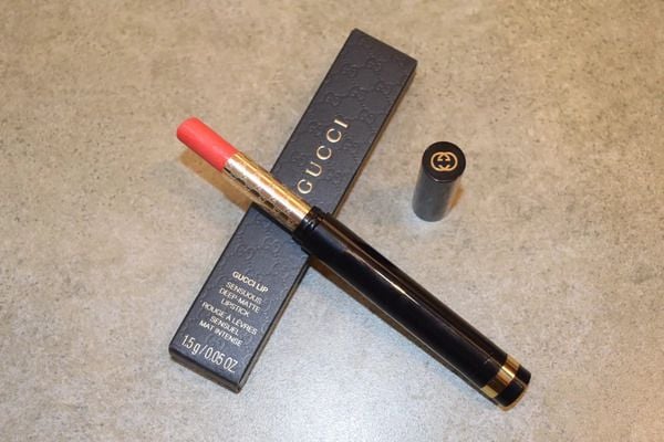 Son Gucci Sensuous Deep-Matte 260 Adrenaline