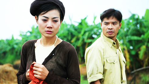 Từ "Bến không chồng" đến "Thương nhớ ở ai"