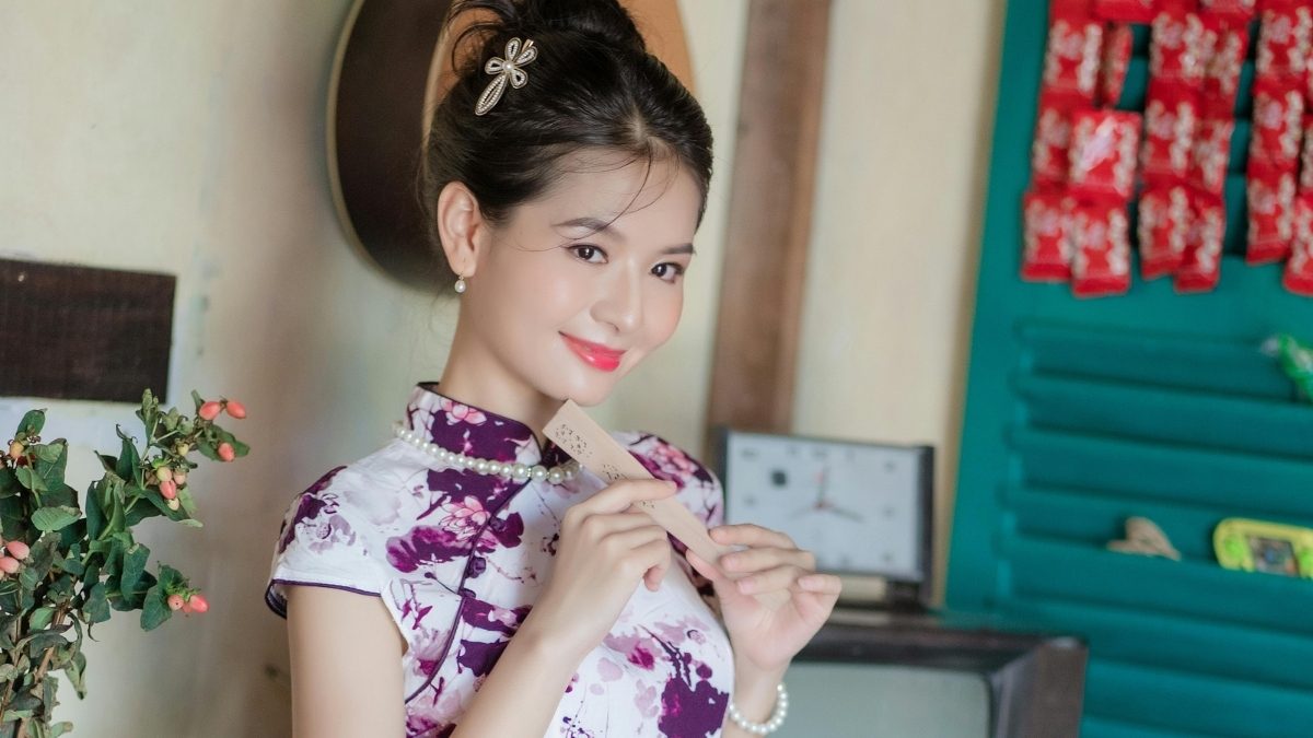 Hình Ảnh cô gái xinh đẹp có duyên nhất