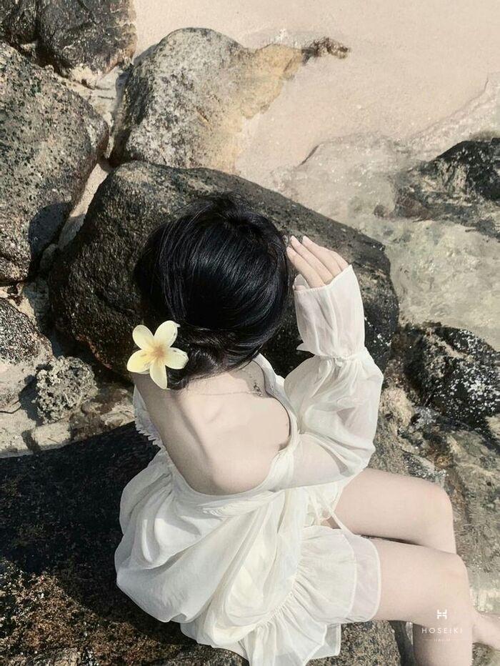 Ảnh gái xinh che mặt