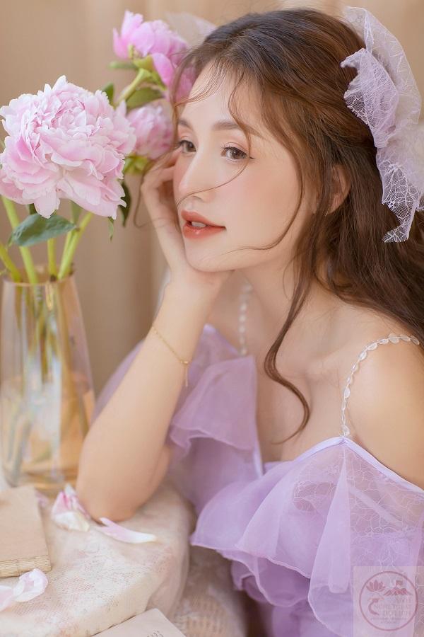 Ảnh Nhung Thị