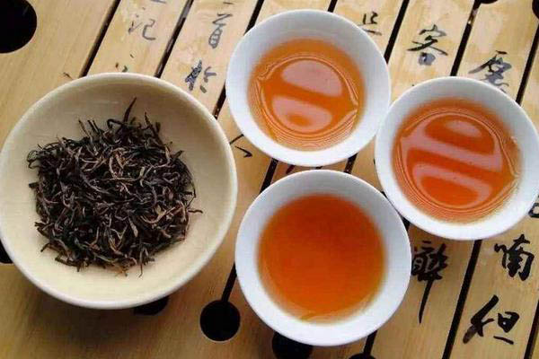 Hồng trà thường có màu đỏ? Hồng Trà Tiếng Trung là gì?