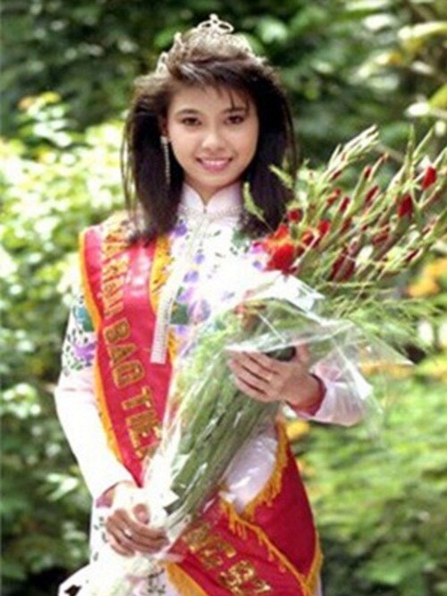 Hà Kiều Anh đăng quang hoa hậu năm 16 tuổi cô cũng là hoa hậu trẻ nhất trong lịch sử các cuộc thi nhan sắc Việt Nam.