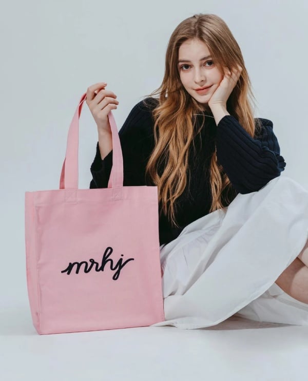 Túi Tote Là Gì? Tại Sao Bạn Nên Sở Hữu Cho Mình Chiếc Túi Tote