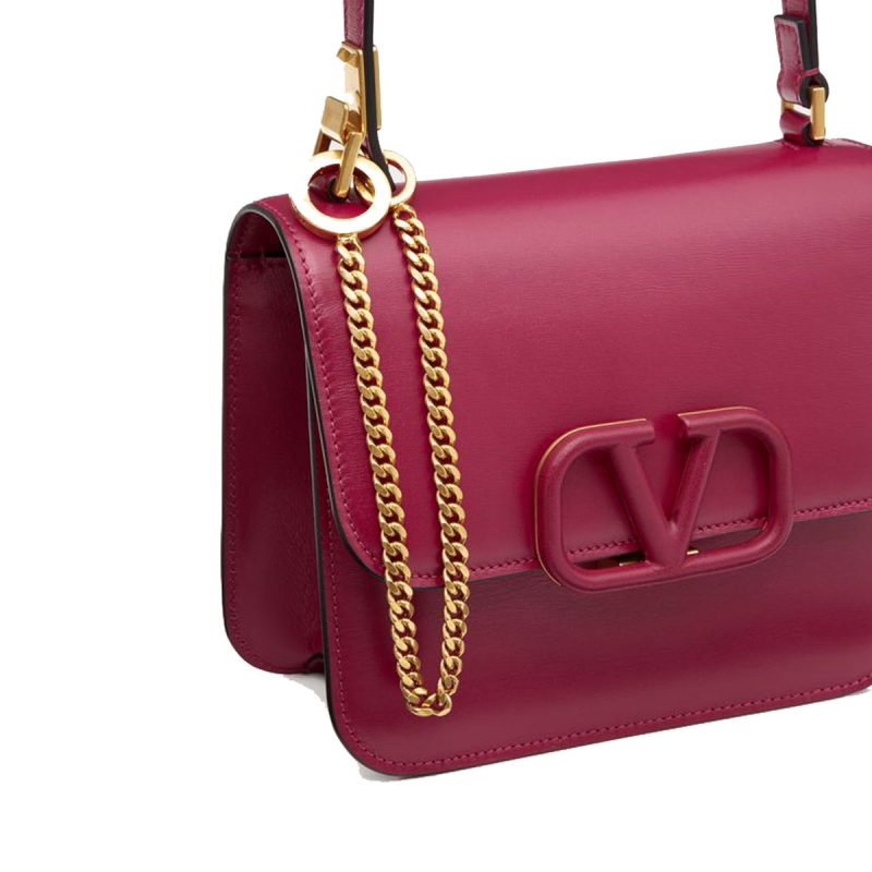 Những chiếc túi xách thương hiệu Valentino mới nhất