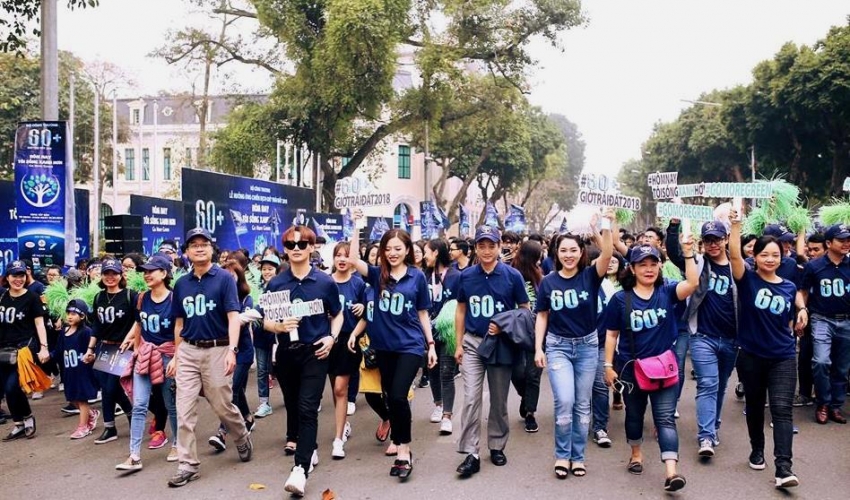 Tổ chức đi bộ, vẽ tranh hưởng ứng Giờ Trái đất 2018