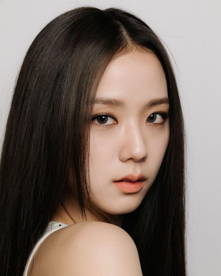 chụp hình mặt ngầu