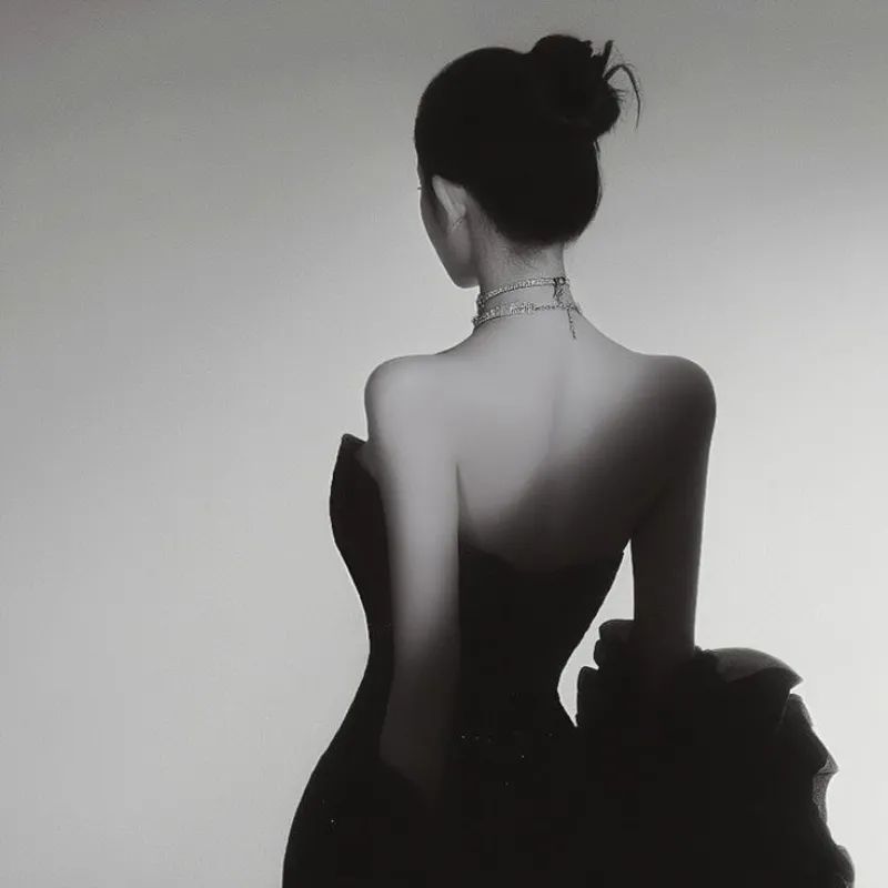 avatar ảnh girl che mặt ngầu cá tính