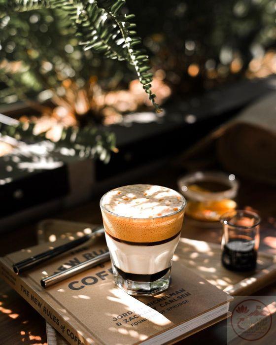 Tổng hợp những hình ảnh ly cà phê, ly nước đẹp chill nhất