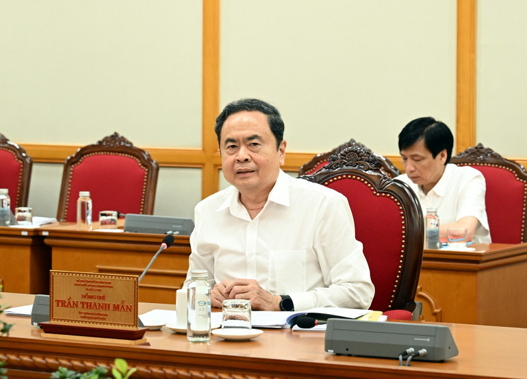chi-2460.jpg