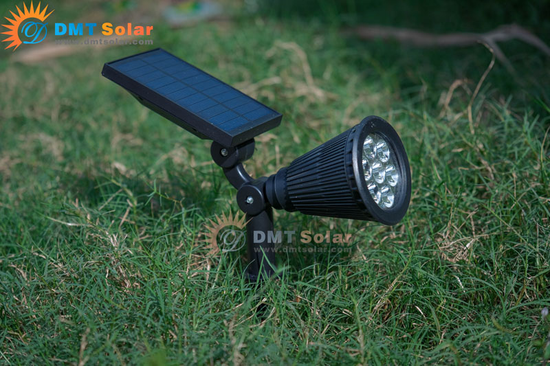 Đèn rọi tiểu cảnh sân vườn năng lượng mặt trời DMT-RC07A (7Led - 7 Màu)