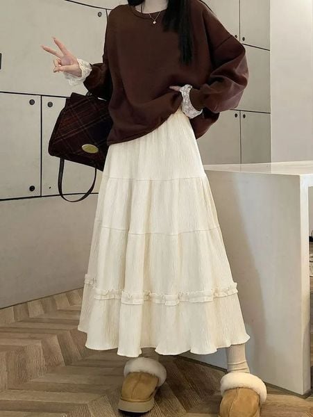 Chân váy xếp ly dài màu đen