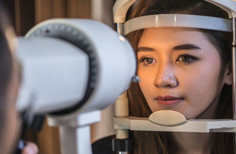 Chống chỉ định phẫu thuật cắt bè củng giác mạc