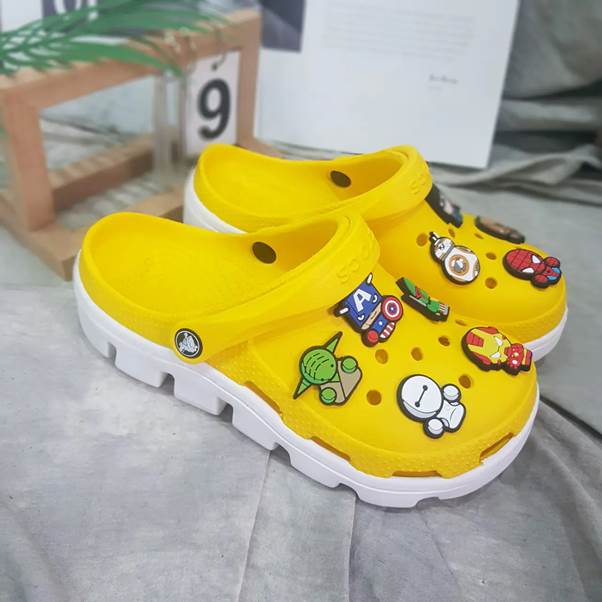 Size dép Crocs: Bảng size dép cho người lớn, trẻ em & Cách lựa chọn size phù hợp