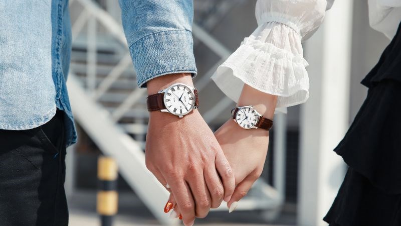 Thương hiệu đồng hồ Nakzen mẫu mã phù hợp với nam lẫn nữ