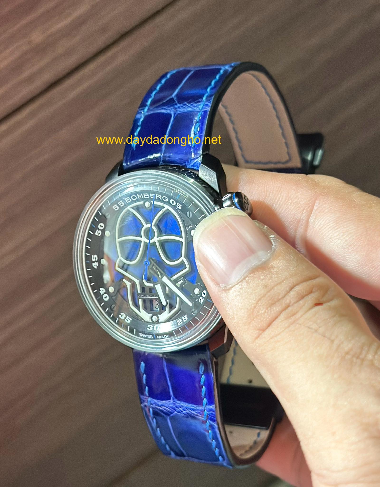 Dây da đồng hồ Bomberg