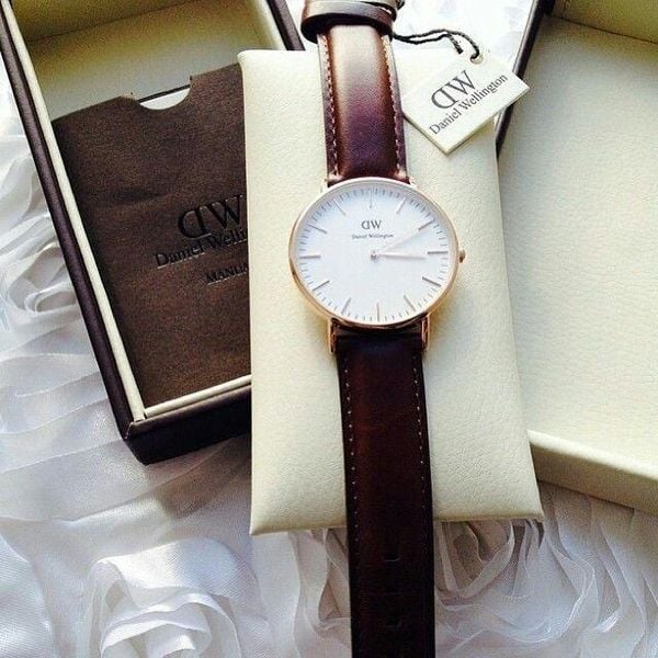Phân biệt đồng hồ DW Daniel Wellington thật giả chuẩn xác nhất