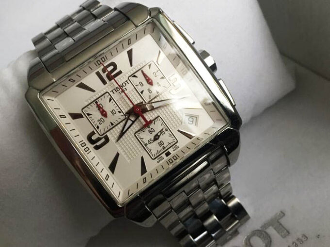 Mặt số đồng hồ Tissot mặt vuông nam T005.517.11.277.00 nổi bật với tính năng Chronograph hình vuông