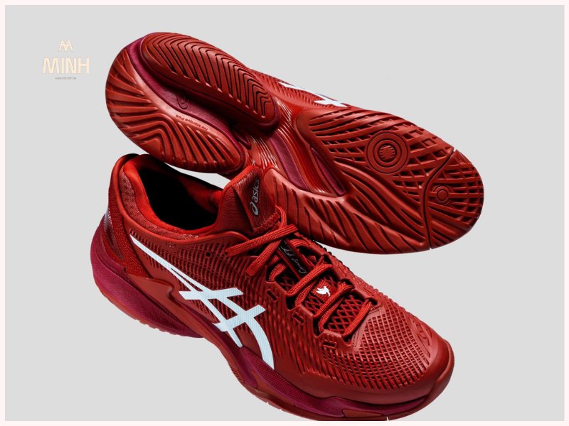 Ban đầu thương hiệu này được biết đến với tên gọi Onitsuka Tiger