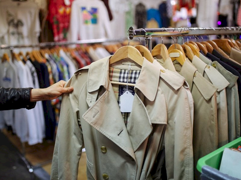 Hàng si là gì? Cách nhận biết hàng đẹp và bí quyết kinh doanh cho chủ shop 