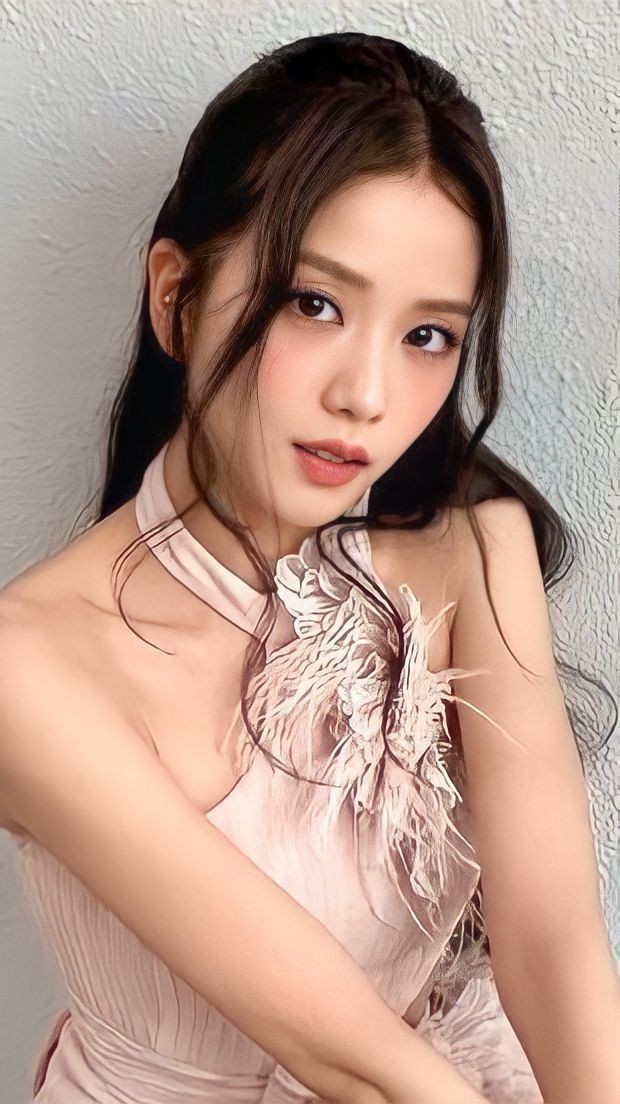 Hình nền Jisoo rạng rỡ trong ánh nắng, phù hợp làm lock screen điện thoại