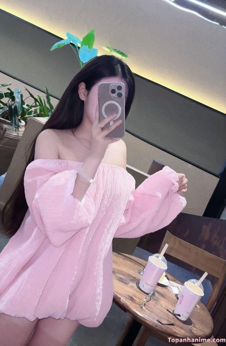 ảnh gái xinh dùng điện