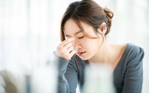 Thiếu hồng cầu có thể gây ra tình trạng chóng mặt, mệt mỏi, khó thở,...
