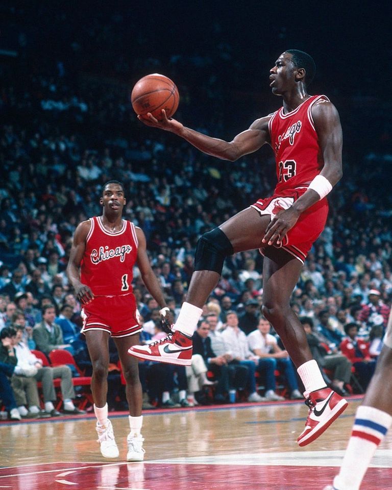 Nếu lagrave người sở hữu vagrave đam mecirc giagravey Air Jordan 1 sẽ lagrave một trong những đocirci giagravey đắt giaacute nhất bạn coacute thể sưu tập Nguồn Focus On Sport