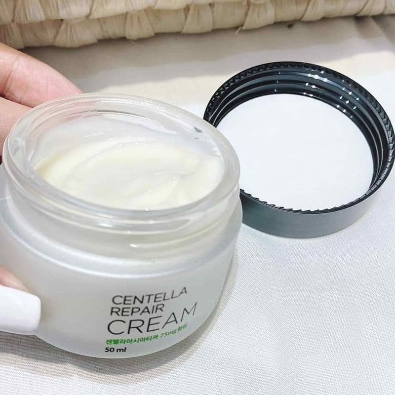 Kem Dưỡng Da GoodnDoc Cấp Ẩm, Làm Dịu Da, Hỗ Trợ Mờ Thâm Nám Centella Repair Cream 50ml