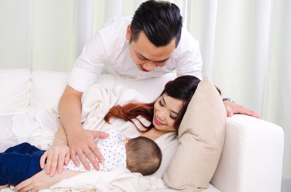 nứt đầu ti