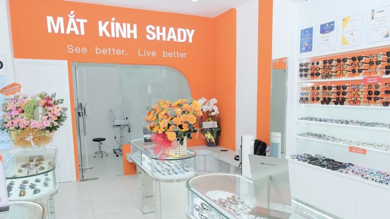 Cửa hàng mắt kính Shady