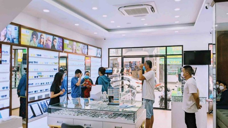 Cửa hàng mắt kính Sài Gòn