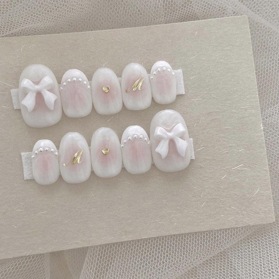 Các họa tiết nail được kết hợp hài hòa