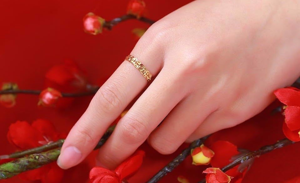 NHẪN KIM TIỀN - TRANG SỨC NHẤT ĐỊNH PHẢI SỞ HỮU ĐỐI VỚI NGƯỜI BUÔN BÁN KINH DOANH
