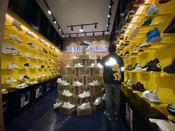 17 Cách Phân Biệt Giày Adidas Chính Hãng Cực Dễ
