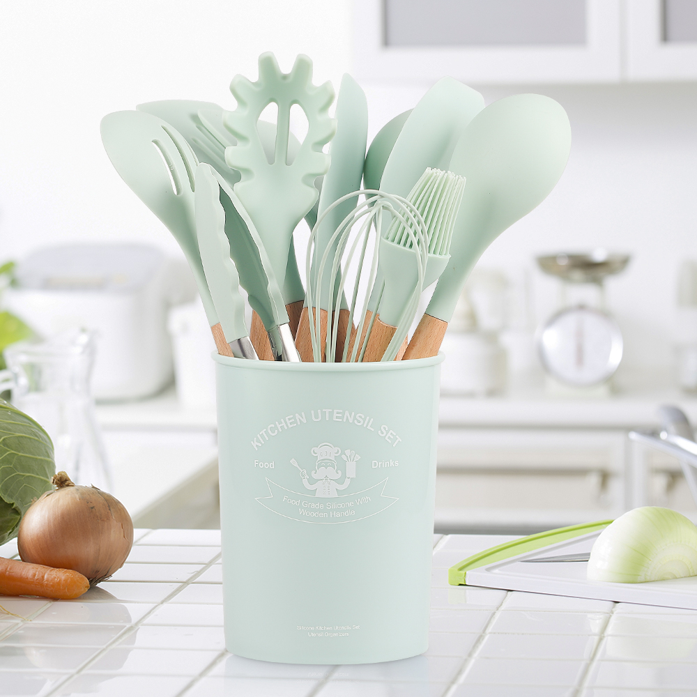 Tặng dụng cụ làm bếp cho bạn gái yêu thích nấu nướng