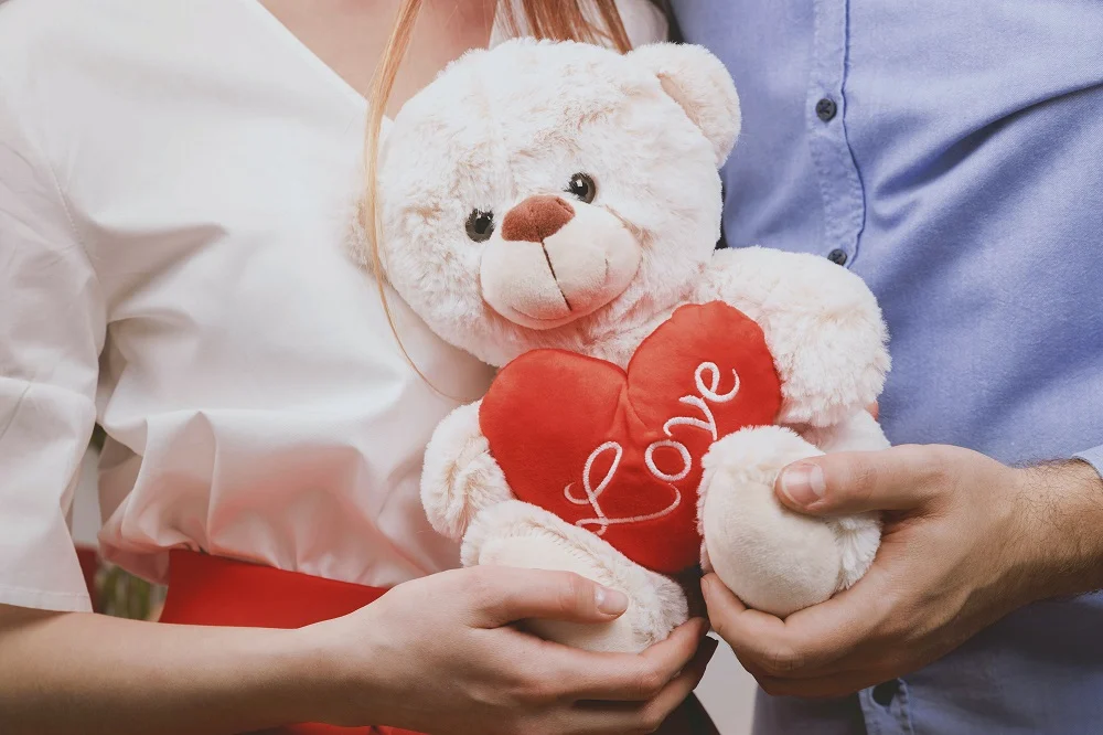 Gấu bông là món quà ý nghĩa mà bạn nên dành tặng cho người yêu
