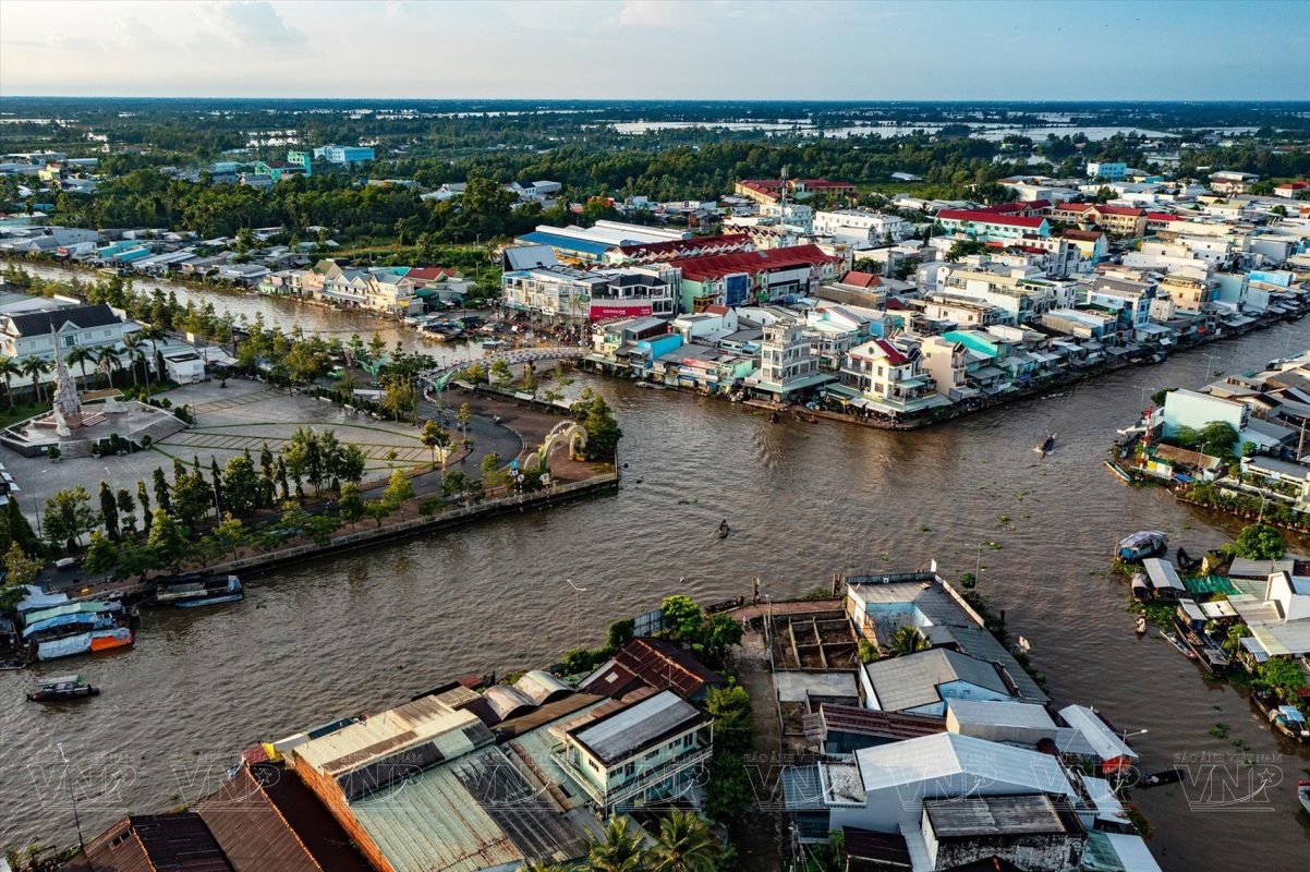 Buồn vui bên dòng Quản Lộ - Phụng Hiệp