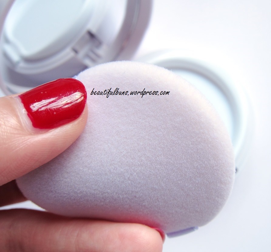 Shu Uemura BlancChroma Brightening UV Cushion Foundation (3)